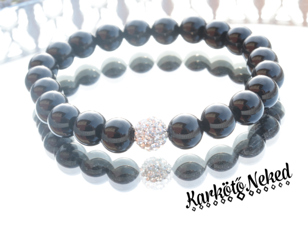 Ónix ásvány karkötő shamballa gyönggyel díszítve